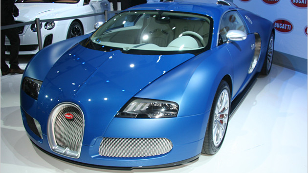 Bugatti Veyron "Bleu Centenaire" | heise Autos