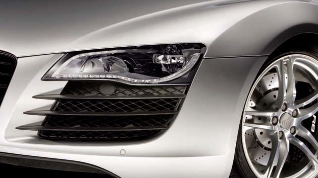 Audi R8 mit Voll-LED-Scheinwerfern | heise Autos