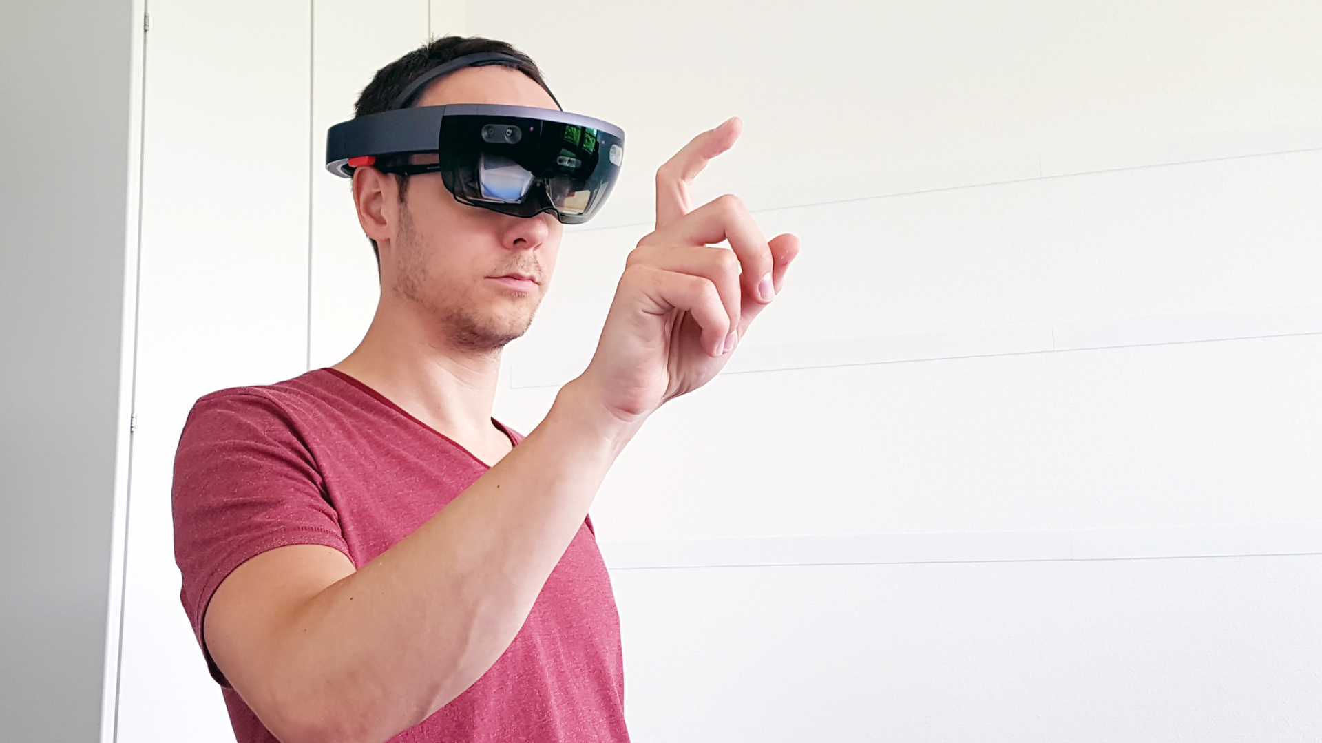 Microsoft HoloLens im Test: Tolle Software, schwaches Display | c't Magazin