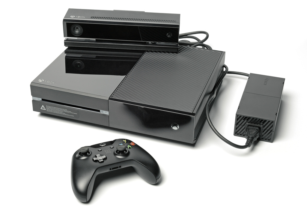 Getestet: Xbox One und PS4 im Vergleich | c't Magazin
