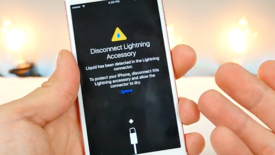 iOS 10 warnt vor feuchten Lightning-Steckern | heise online