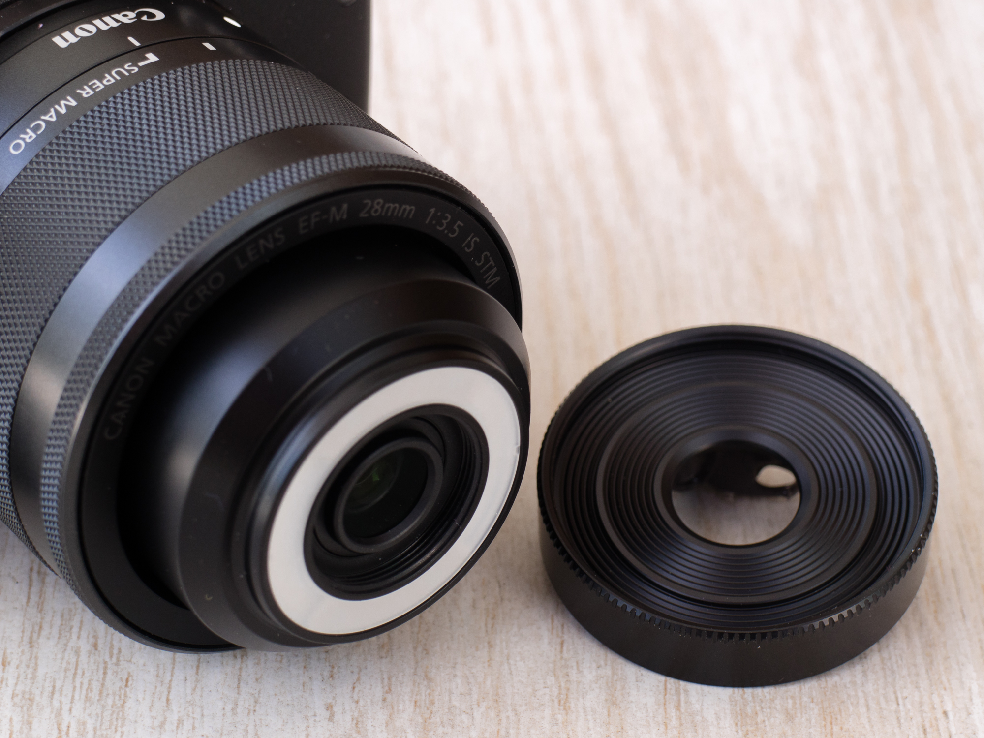 Test: Canon EF-M 28mm 1:3.5 Makro IS STM | heise online