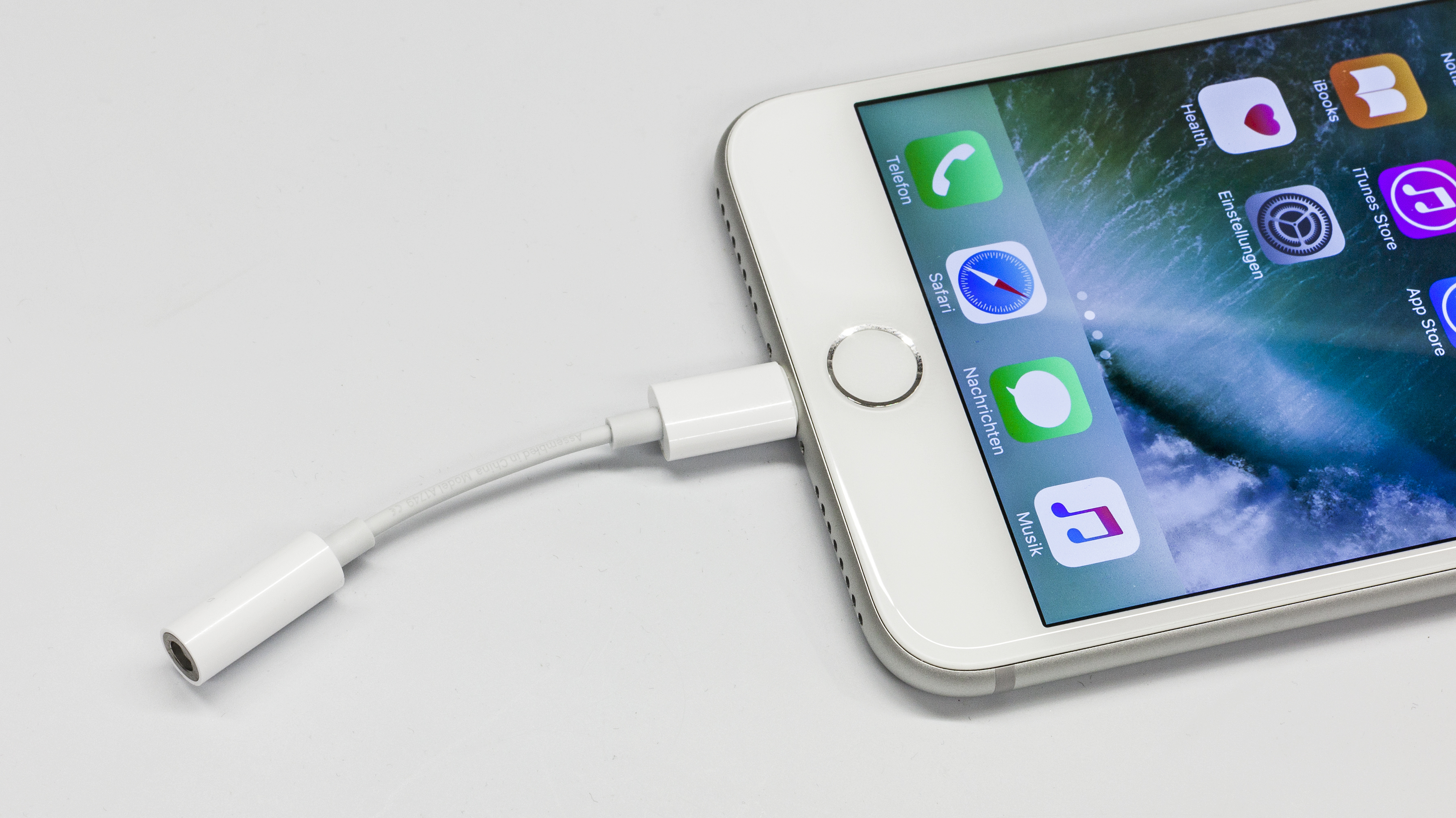 iPhone 7 gemessen: Audio-Adapter liefert schlechteren Sound | heise online