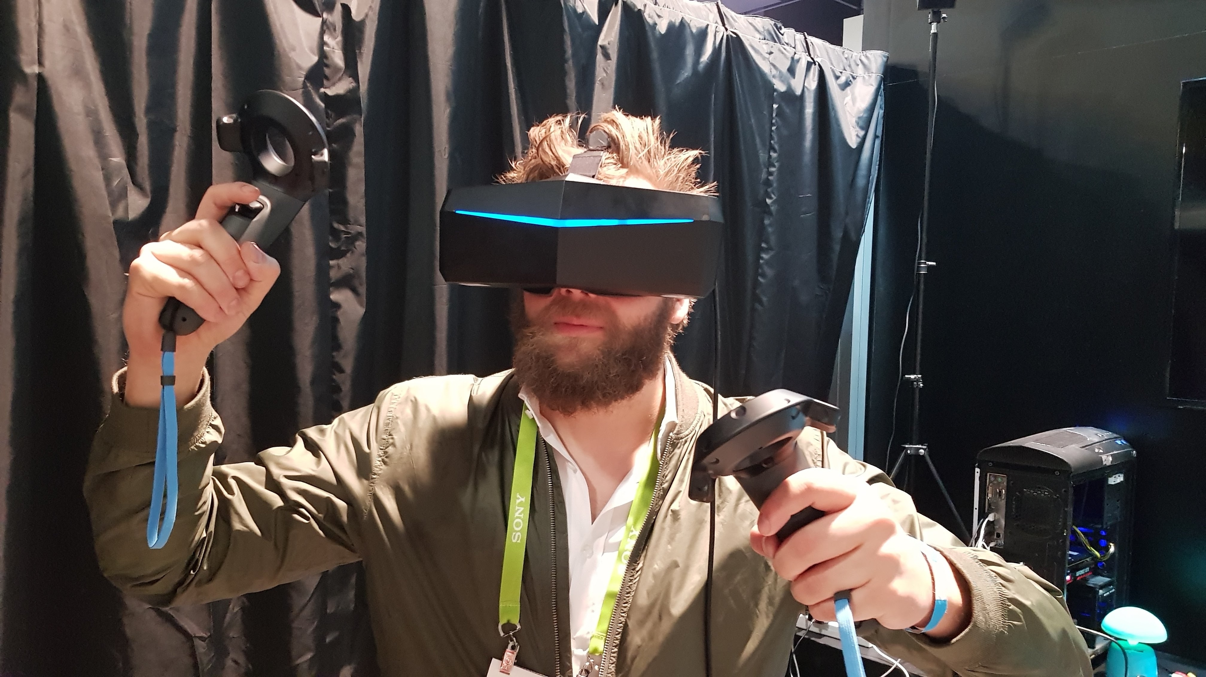 VR-Headset Pimax 8K ausprobiert: Schön scharf, aber ansonsten nicht so  schön | heise online