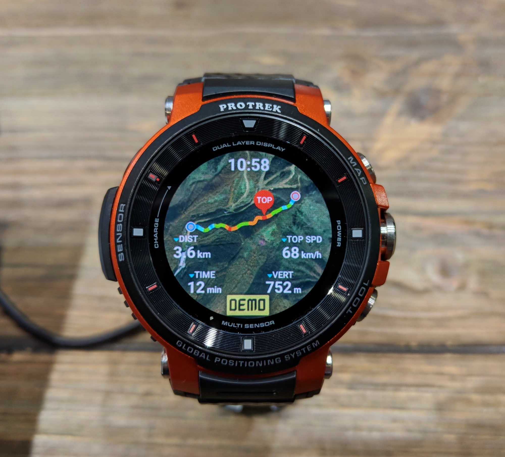Outdoor-Smartwatch Casio WSD-F30 vorgestellt | heise online
