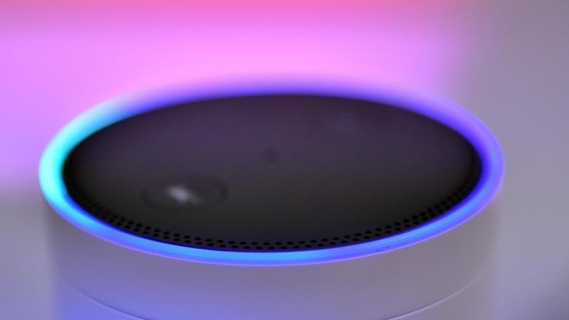 Alexa: Echo-Lautsprecher können jetzt skypen | heise online
