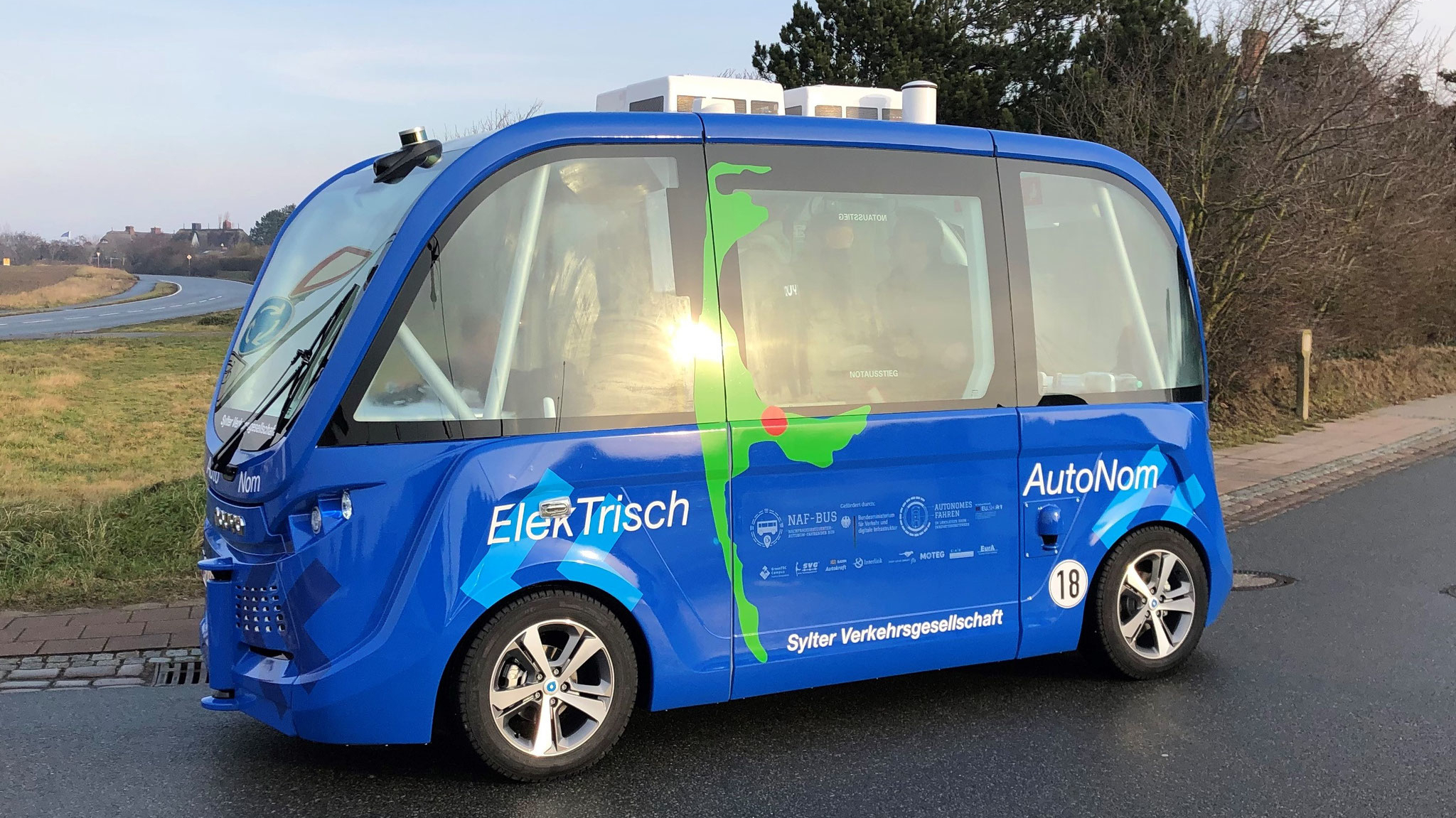 Sylt: Autonom fahrender Bus wird gut angenommen | heise online