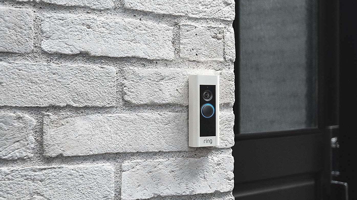 Ring Video Doorbell Pro: Mitteilsame IoT-Türklingel verriet  WLAN-Zugangsdaten | heise online