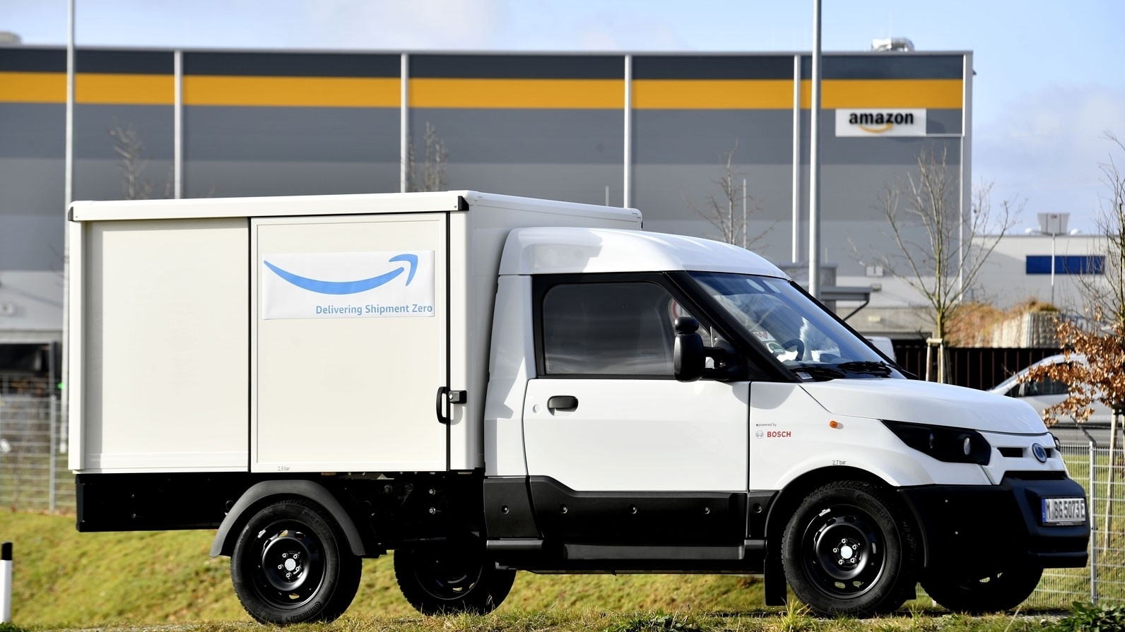 Elektroautos: Amazon kauft 40 Streetscooter und 10 eVito | heise online