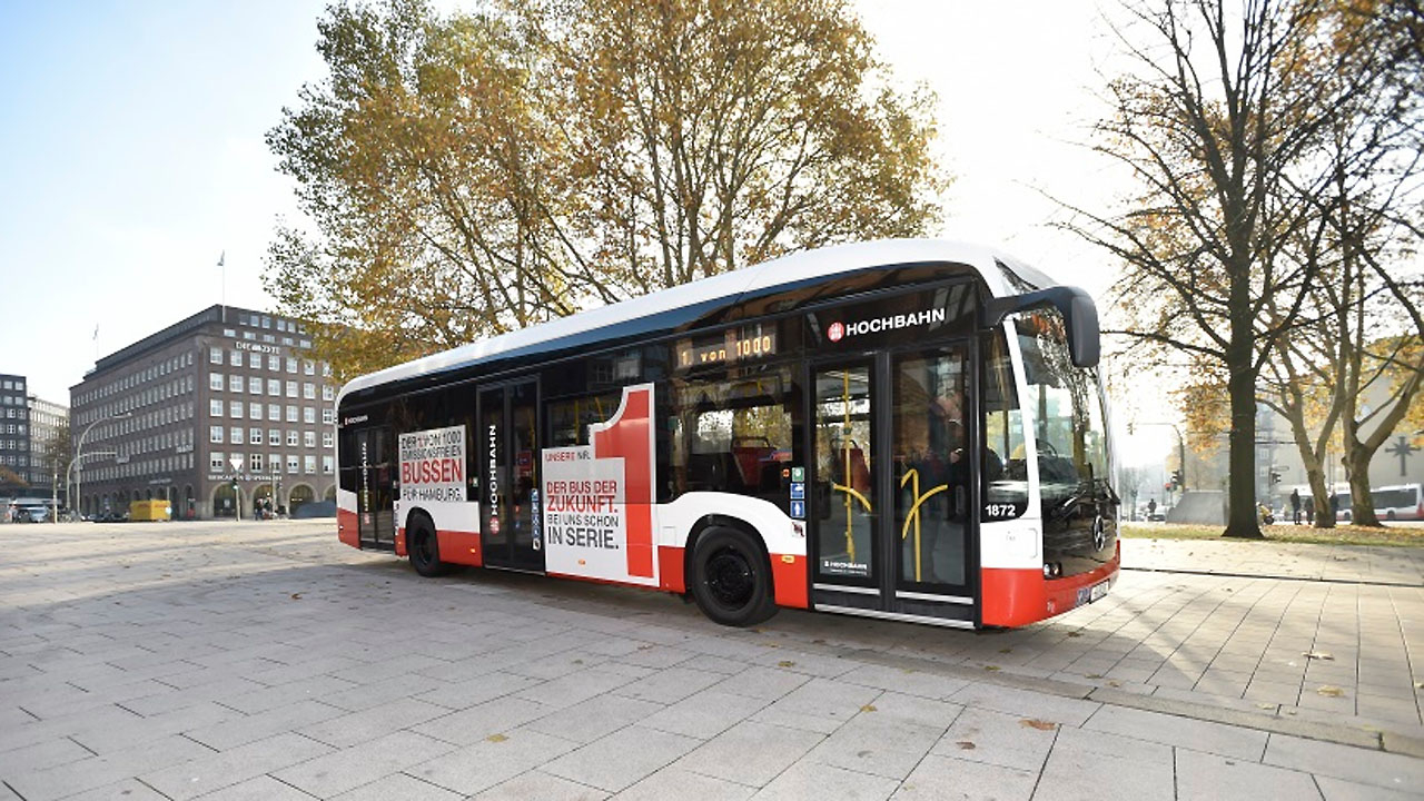 Hamburg schafft 530 E-Busse an | heise Autos