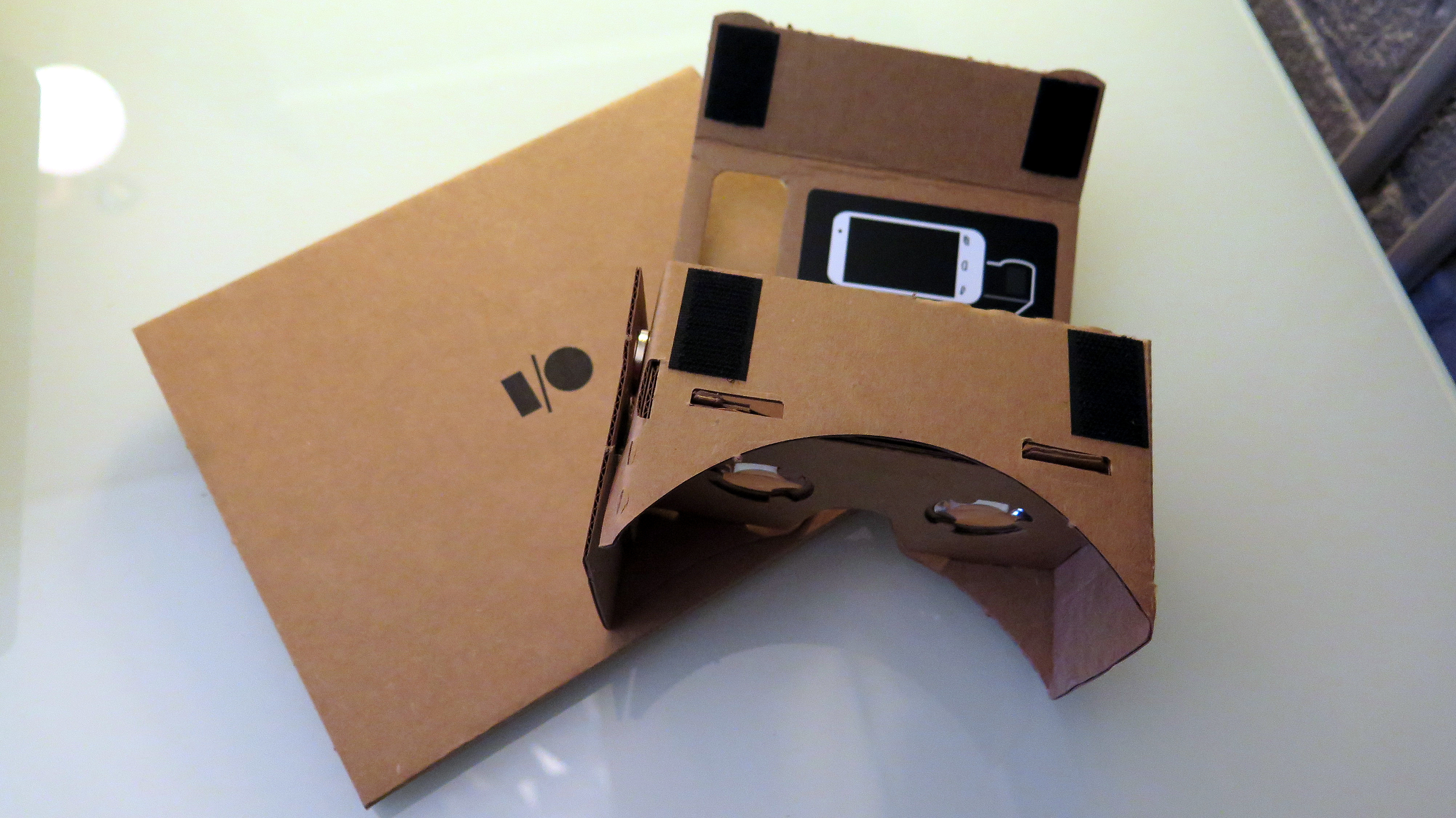 Google gibt Virtual Reality auf und stoppt Cardboard-Verkauf | heise online