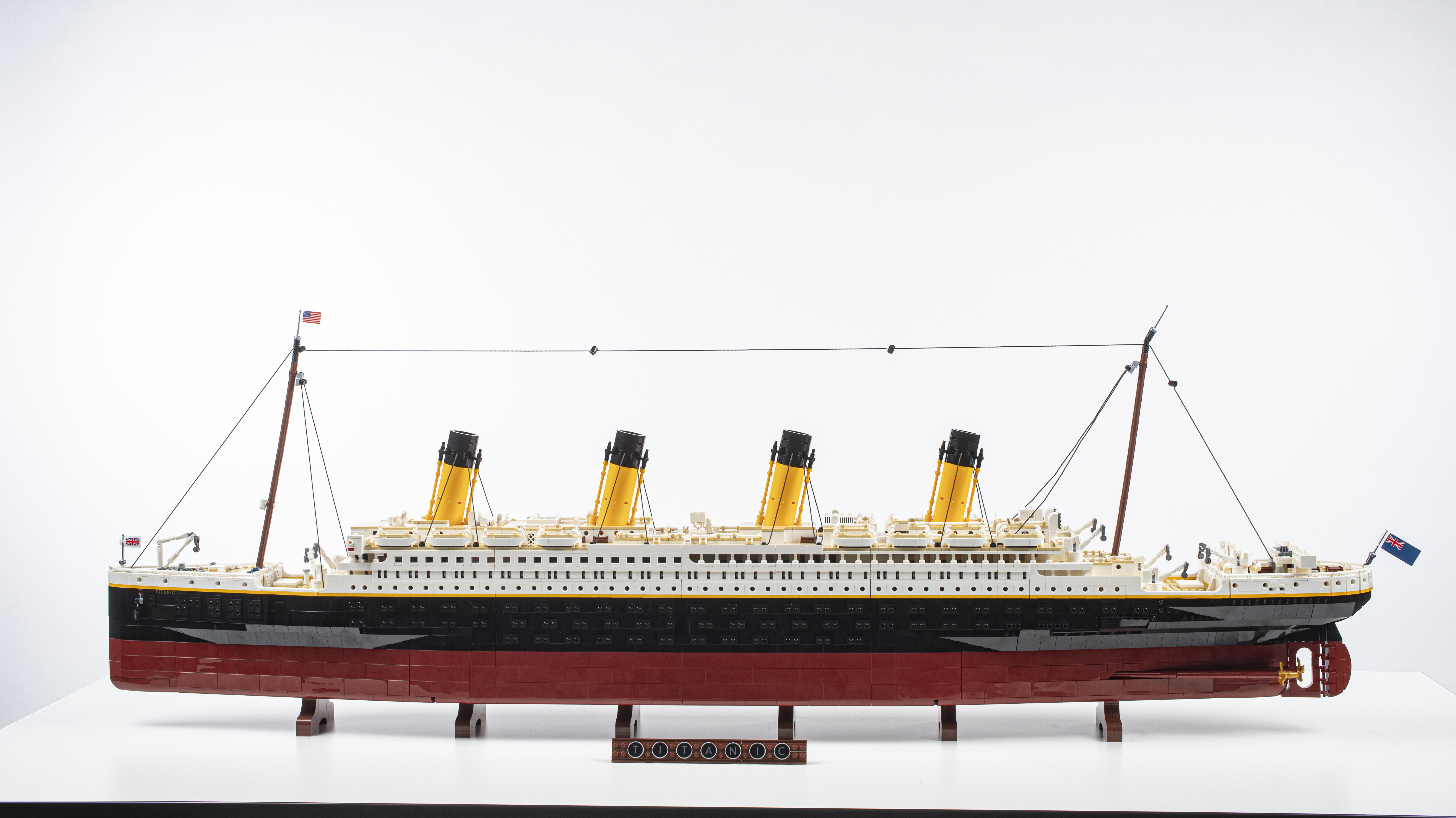 Titanic-Bausatz: 9090 Mal stecken bis zum Untergang | heise online