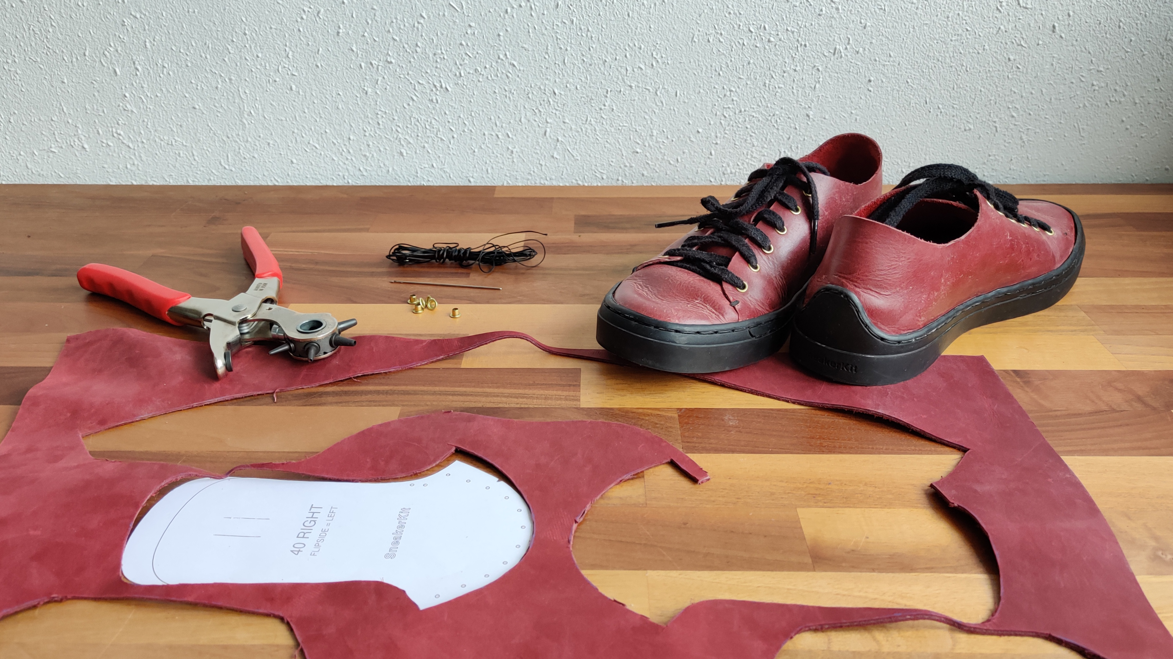 SneakerKit: Nachhaltige Schuhe zum selber nähen | heise online