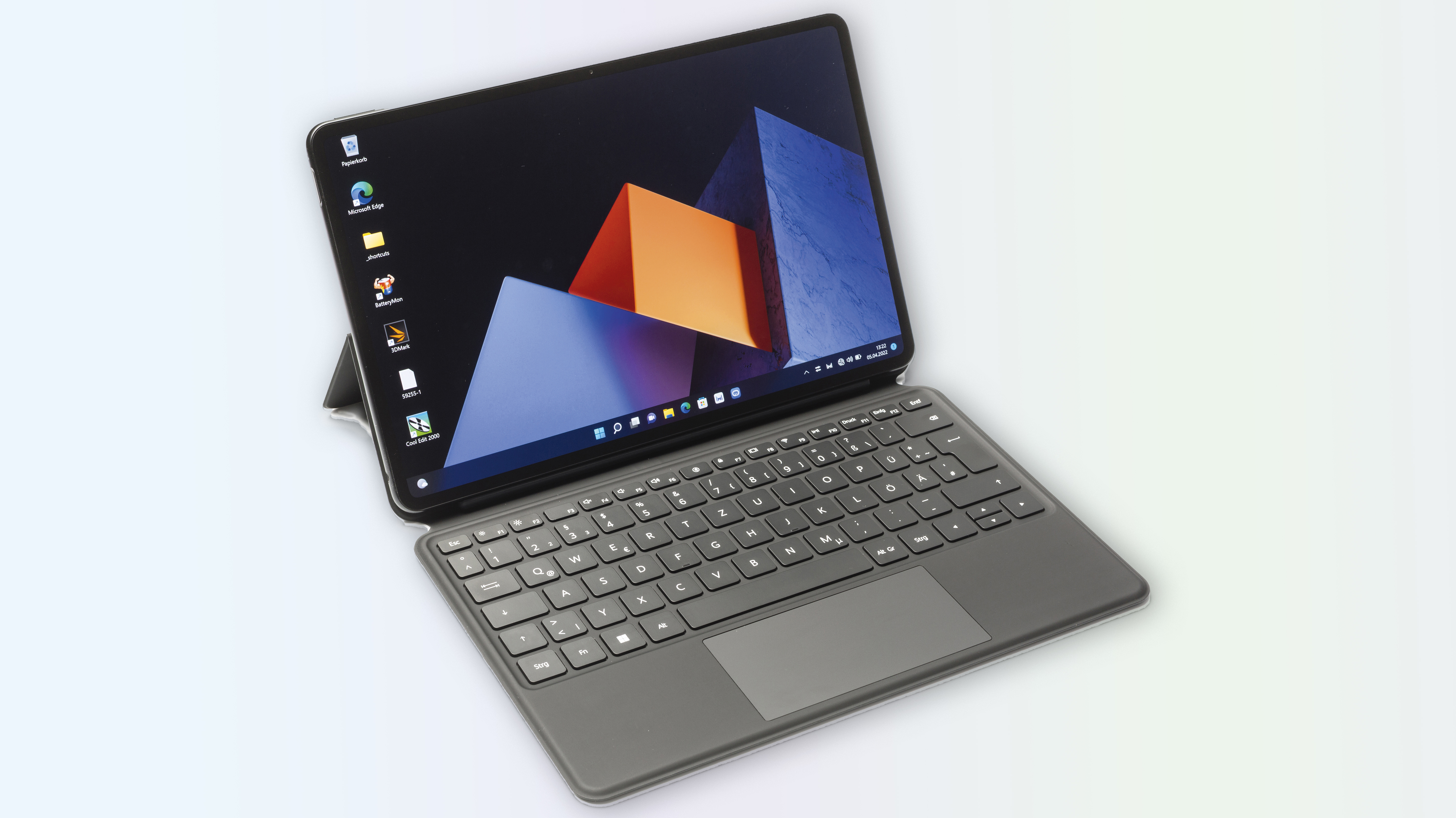 Windows-11-Tablet im Test: Huawei MateBook E (2022) mit  16:10-OLED-Touchscreen | heise online