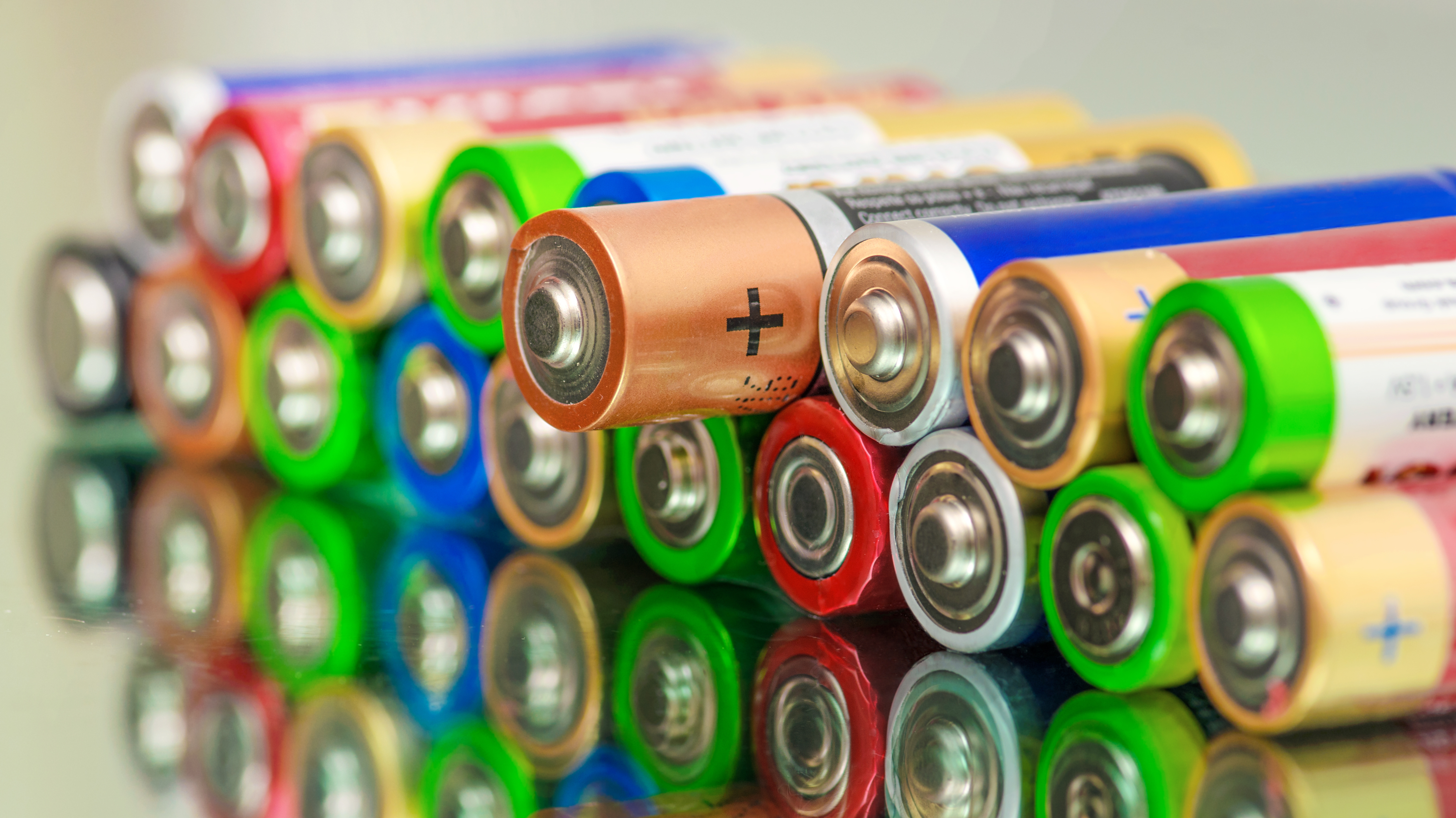 Batterie ausgelaufen - was tun? | heise online