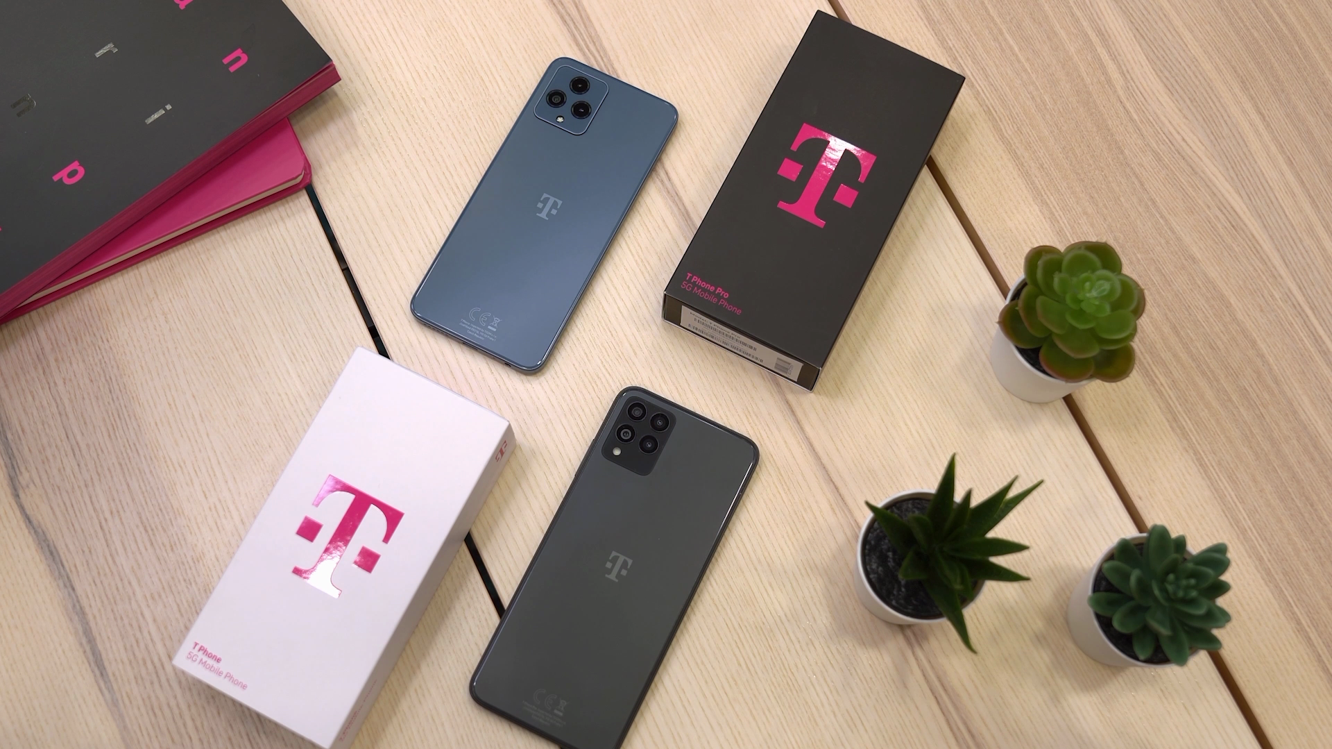 T Phone": Telekom bringt 5G-Smartphones unter eigener Marke​ | heise online