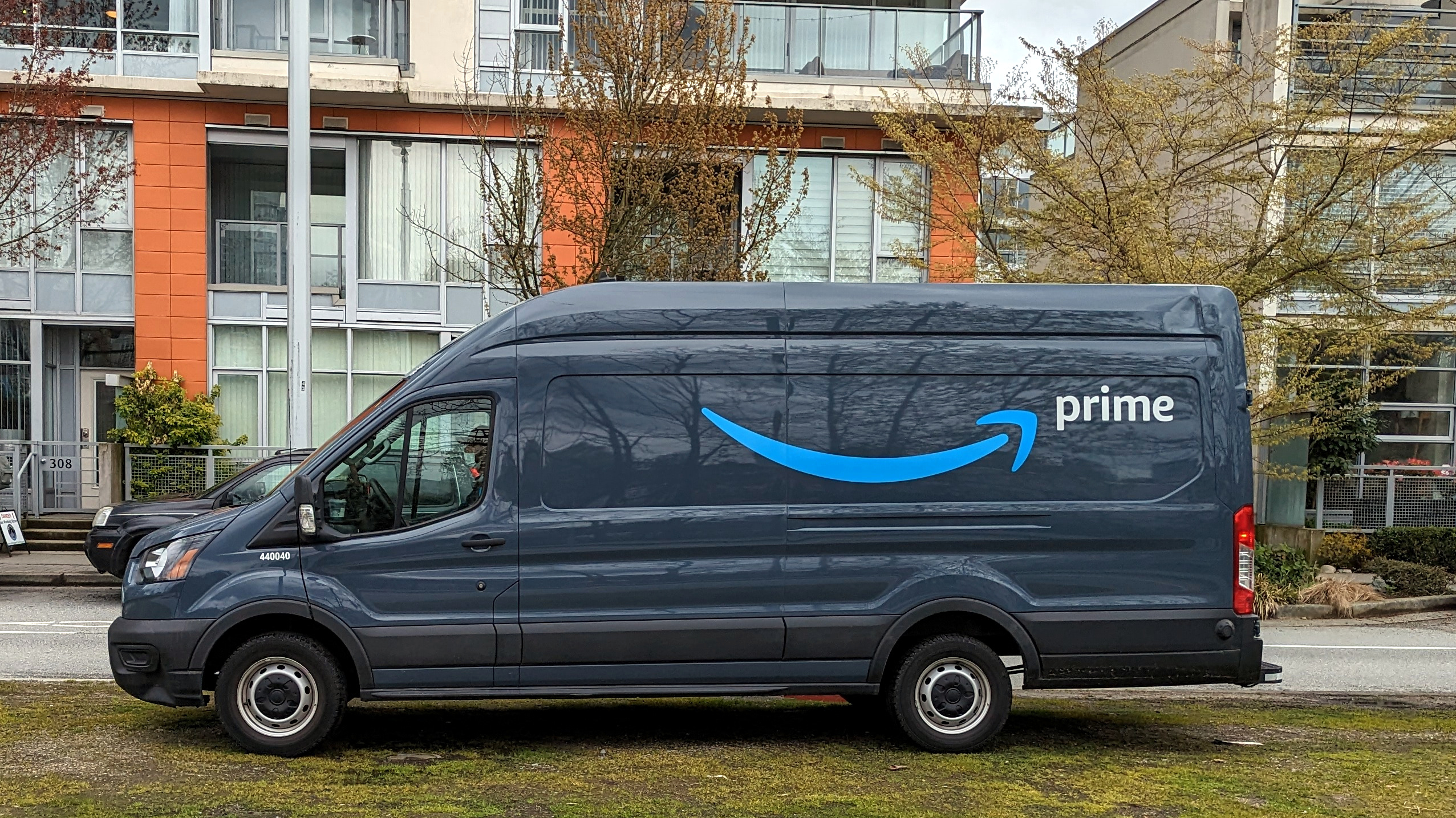 FTC verklagt Amazon, weil es Prime-Abo aufdrängt | heise online