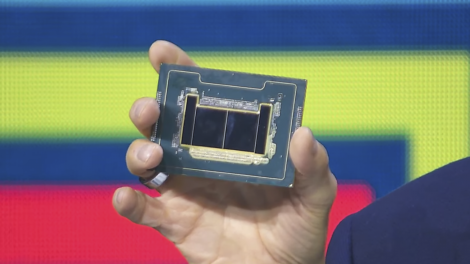 Intel hat die meisten CPU-Kerne in einem Prozessor | heise online