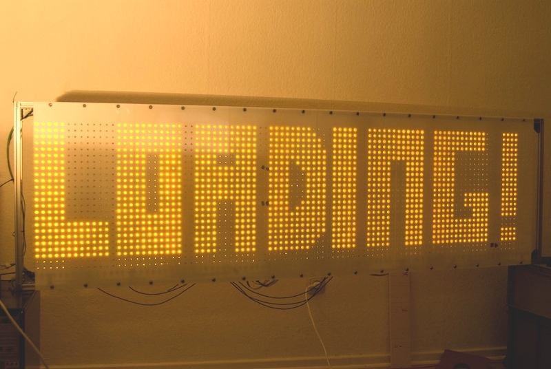 Selbstbau-LED-Leinwand "Photonenbanner" | heise online